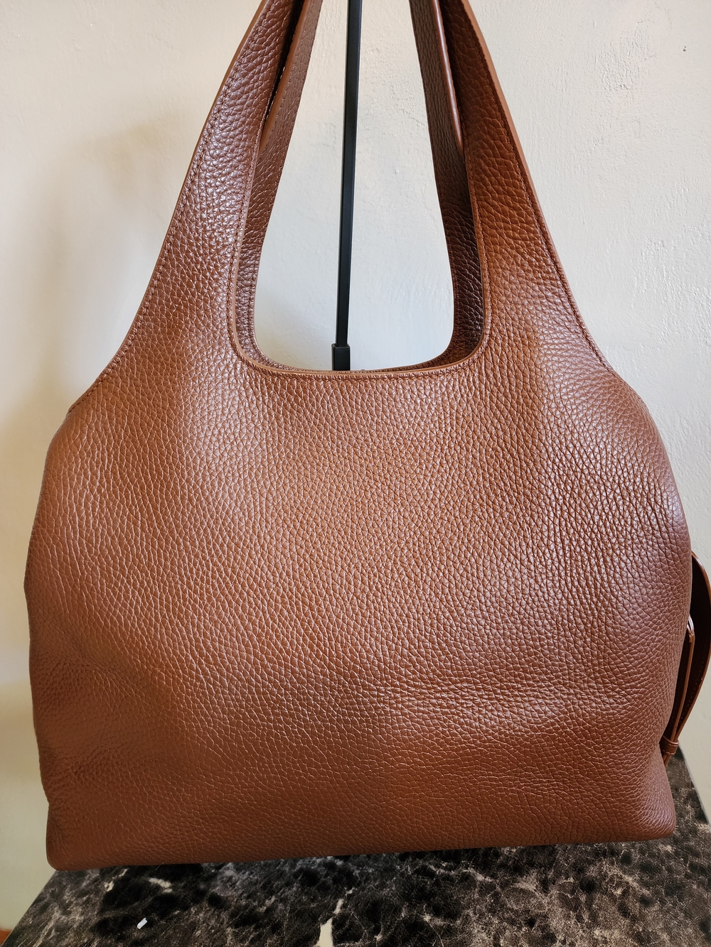 Cuyana 16 Inch System Tote Bag In Dark Chestnut With Adjustable Strap - Picture 5 of 16